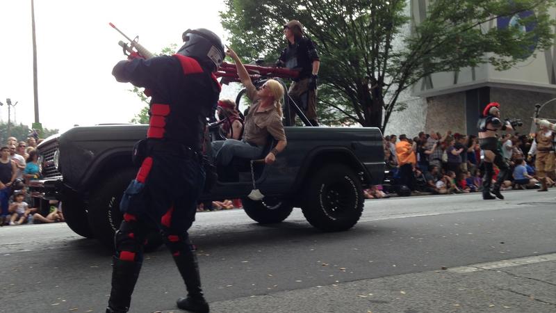 Illustration for article titled Vehicles Of The 2013 DragonCon Parade - Photo Dump